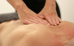 Shiatsu massage vs. Deep tissue - Major Differences 3 Shiatsu massage vs. deep tissue 1