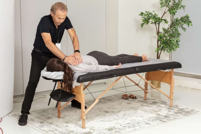 Best Massage Tables for Deep Tissue Therapy 1