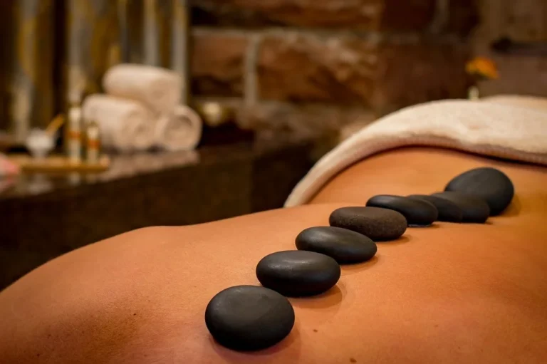 5 Best Hot Stone Warmers for Spa Therapists in 2025 Hot Stone Therapy